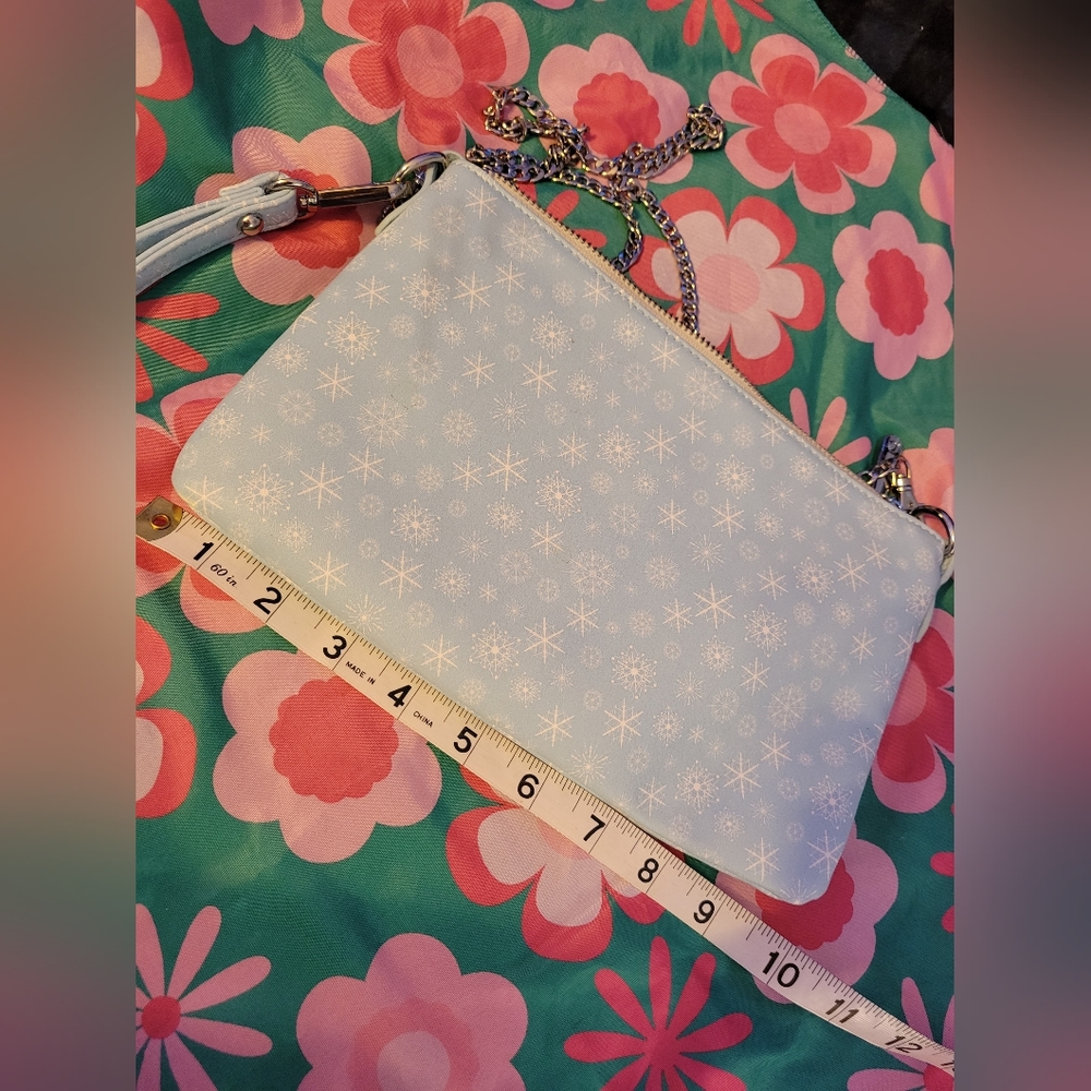 Snow flake small cross body light blue caboodle